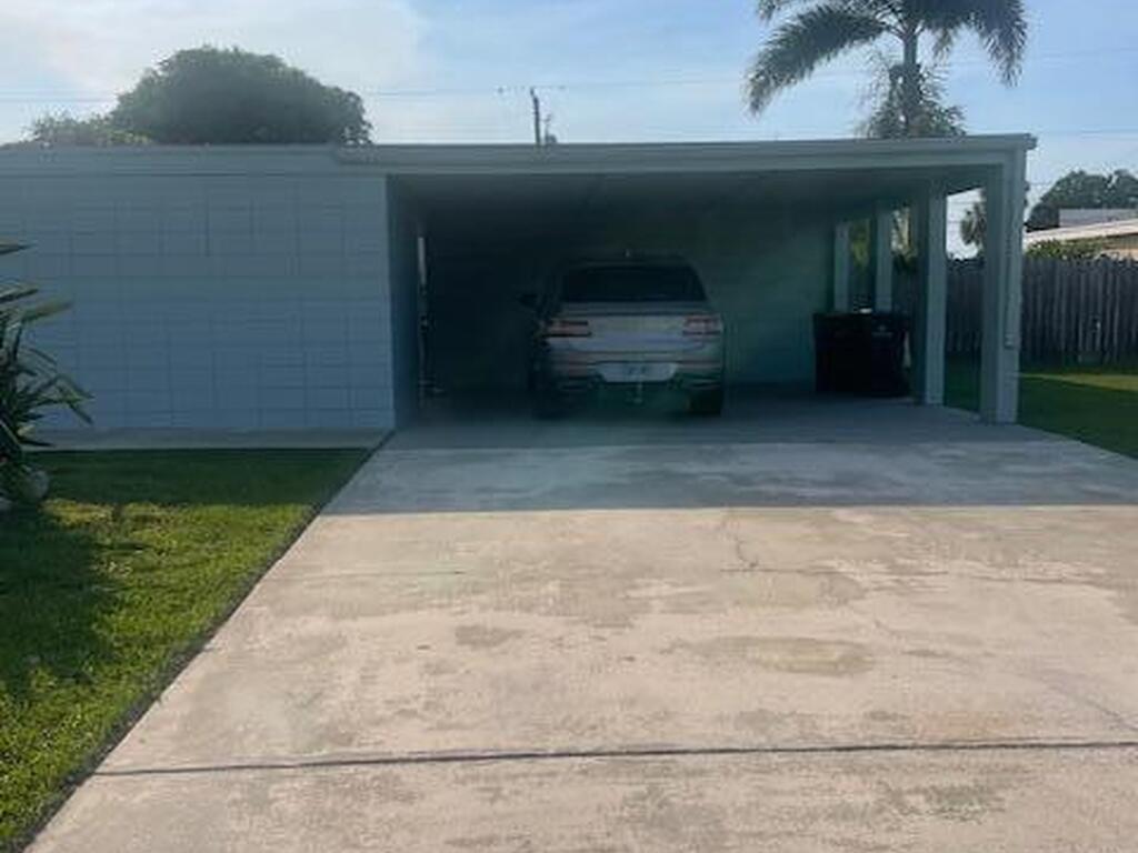 2571 NE Vernon Drive, Palm Bay, FL 32905