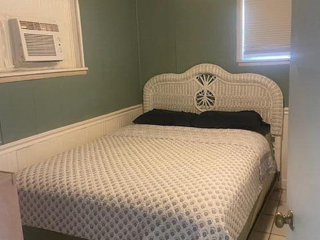 2571 NE Vernon Drive, Palm Bay, FL 32905