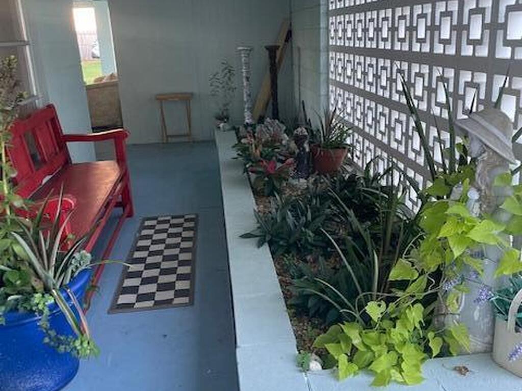 2571 NE Vernon Drive, Palm Bay, FL 32905