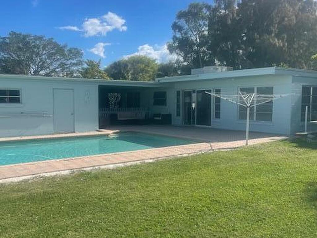 2571 NE Vernon Drive, Palm Bay, FL 32905