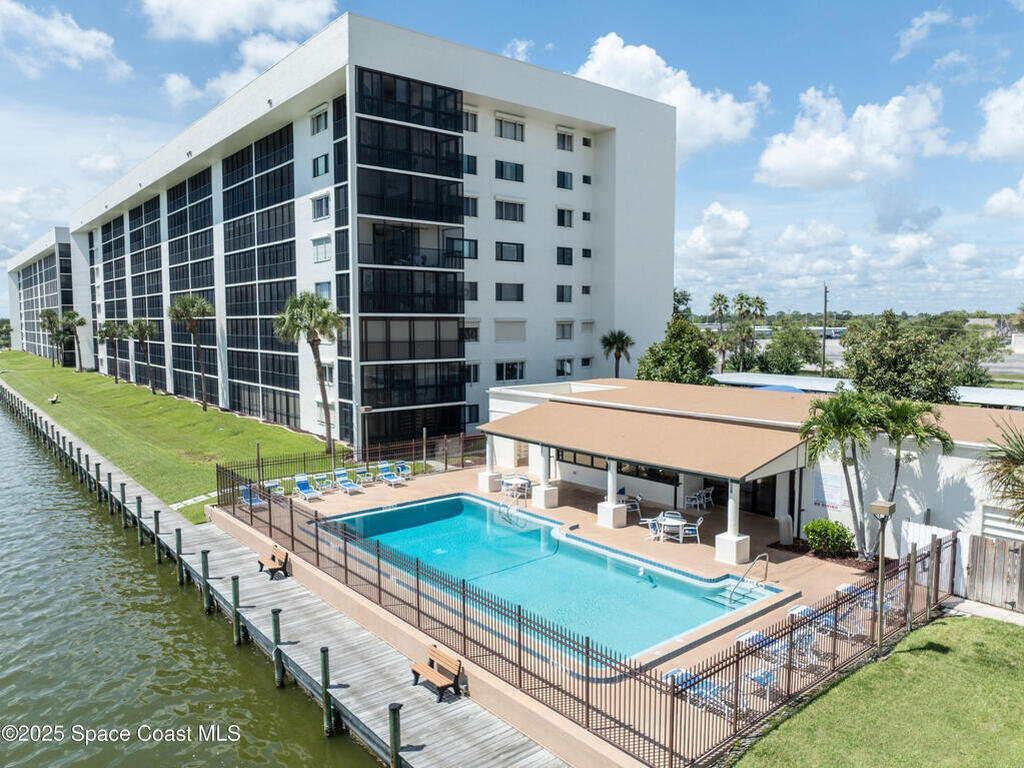 200 S Sykes Creek Parkway, Merritt Island, FL 32952