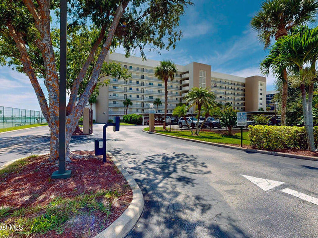 200 S Sykes Creek Parkway, Merritt Island, FL 32952