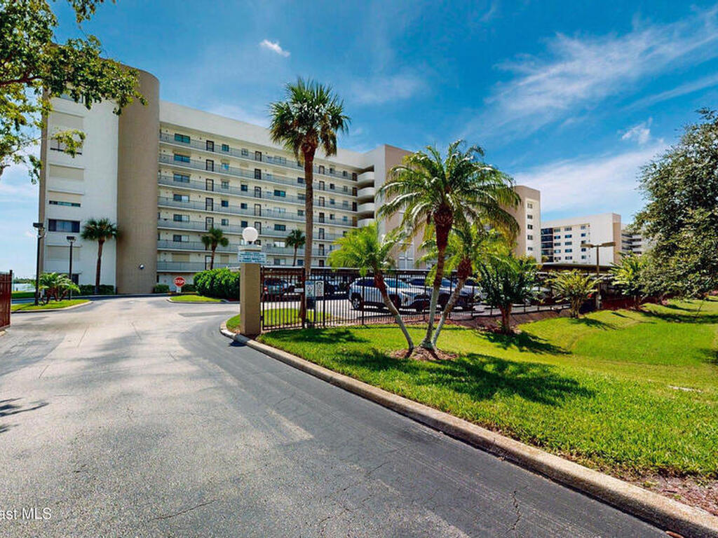 200 S Sykes Creek Parkway, Merritt Island, FL 32952