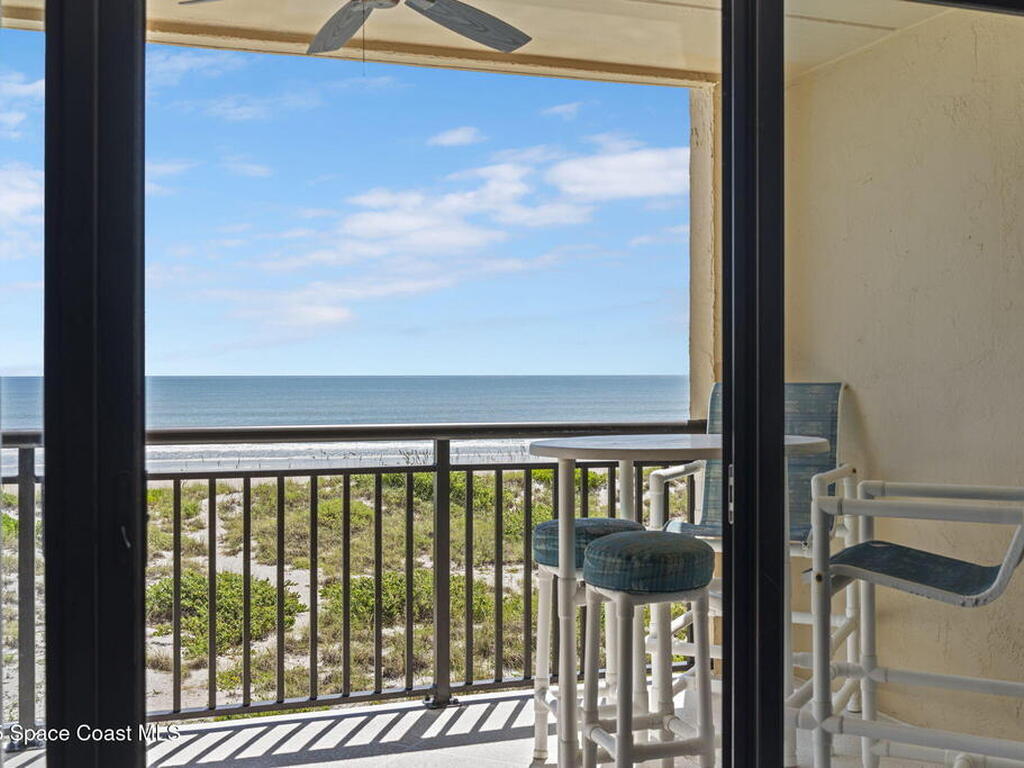 1305 S Atlantic Avenue, Cocoa Beach, FL 32931