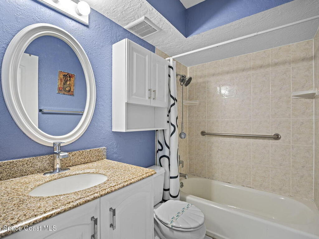 1305 S Atlantic Avenue, Cocoa Beach, FL 32931