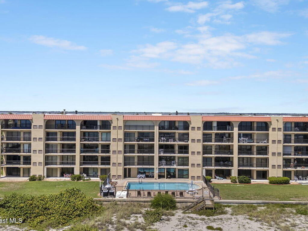 1305 S Atlantic Avenue, Cocoa Beach, FL 32931