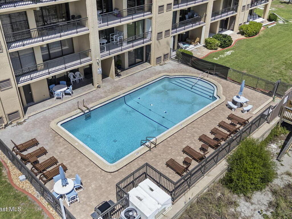 1305 S Atlantic Avenue, Cocoa Beach, FL 32931