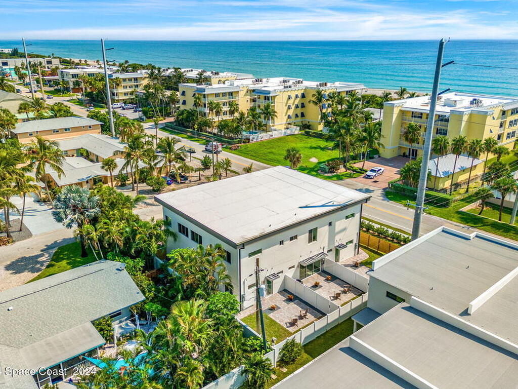 105 Tenth Avenue, Indialantic, FL 32903