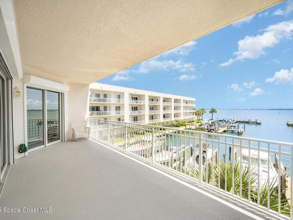 550 S Banana River Drive, Merritt Island, FL 32952