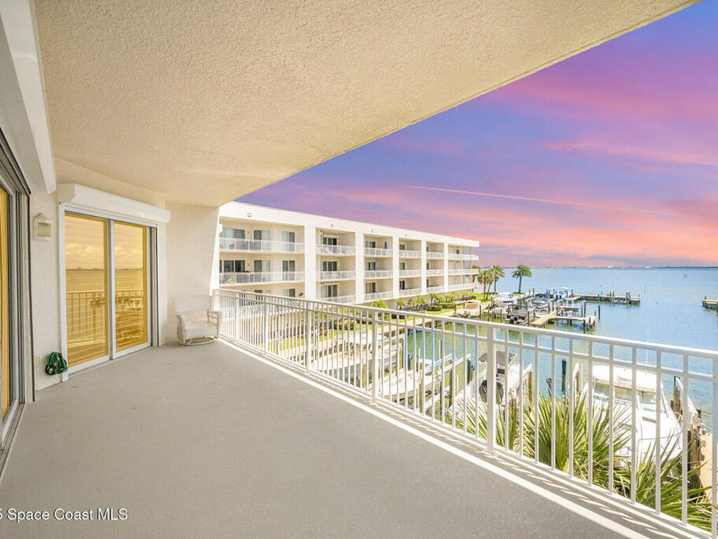 550 S Banana River Drive, Merritt Island, FL 32952