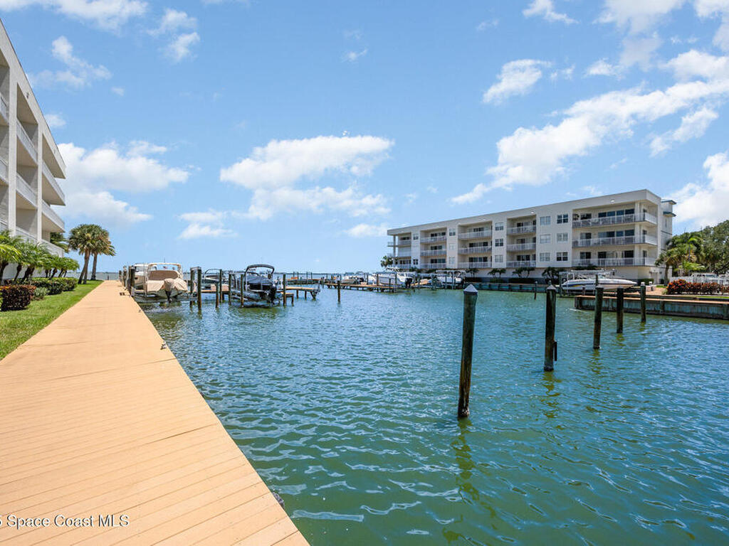 550 S Banana River Drive, Merritt Island, FL 32952