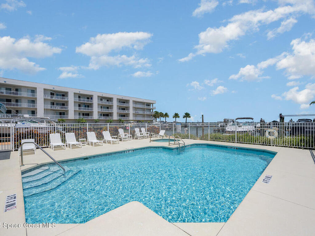 550 S Banana River Drive, Merritt Island, FL 32952