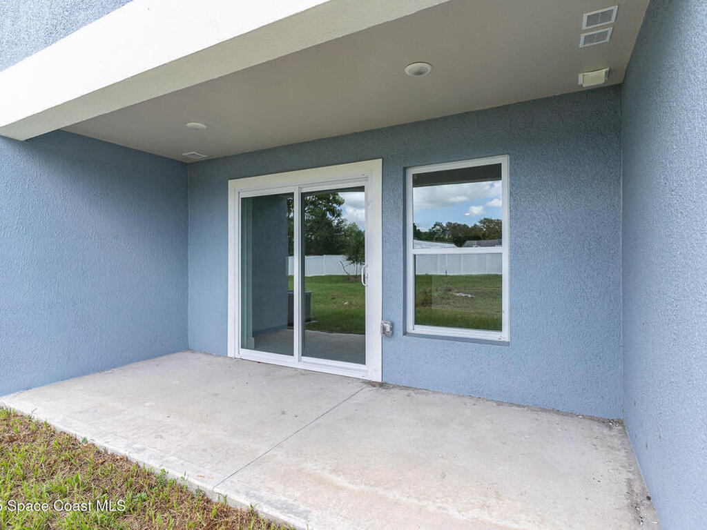 1605 Par Street, Palm Bay, FL 32905