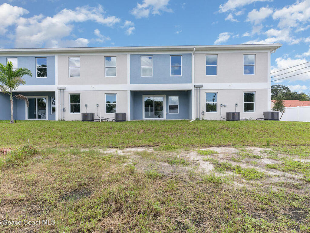 1605 Par Street, Palm Bay, FL 32905