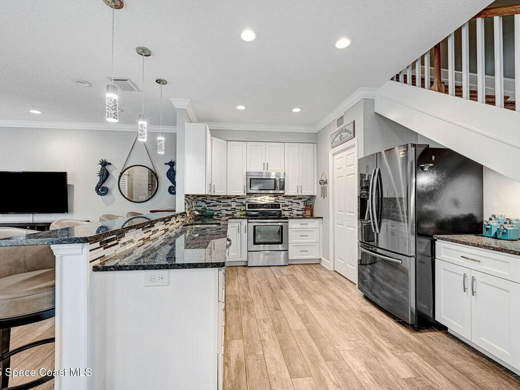 242 Seaview Street, Melbourne Beach, FL 32951