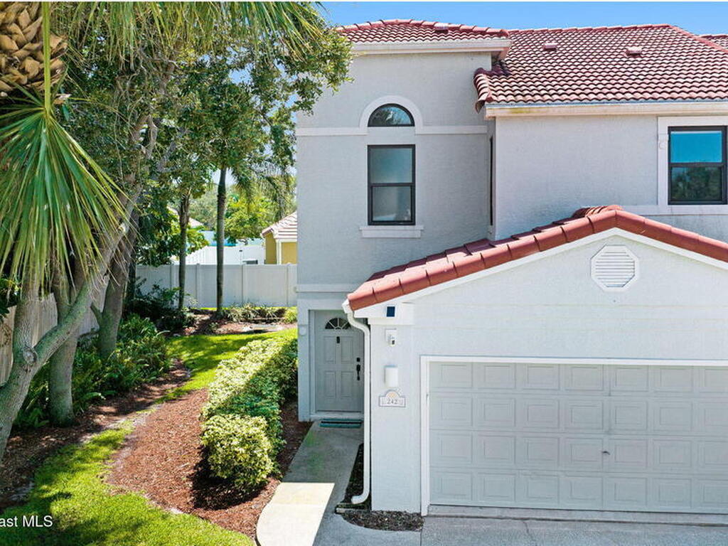 242 Seaview Street, Melbourne Beach, FL 32951