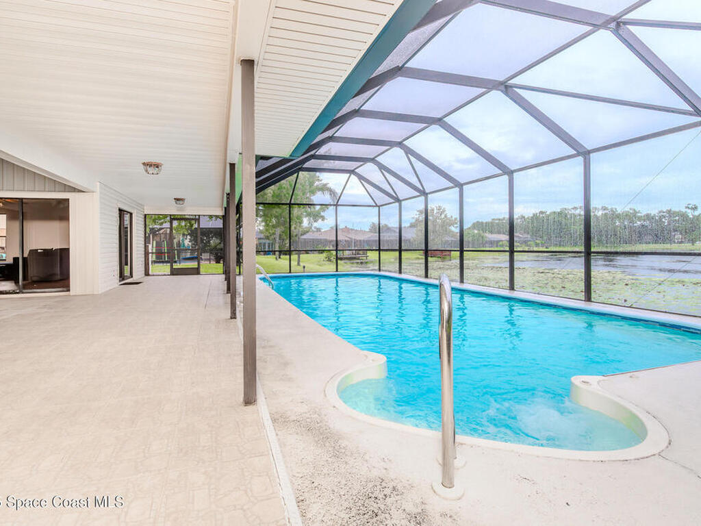 369 Crystal Lake Drive, Melbourne, FL 32940