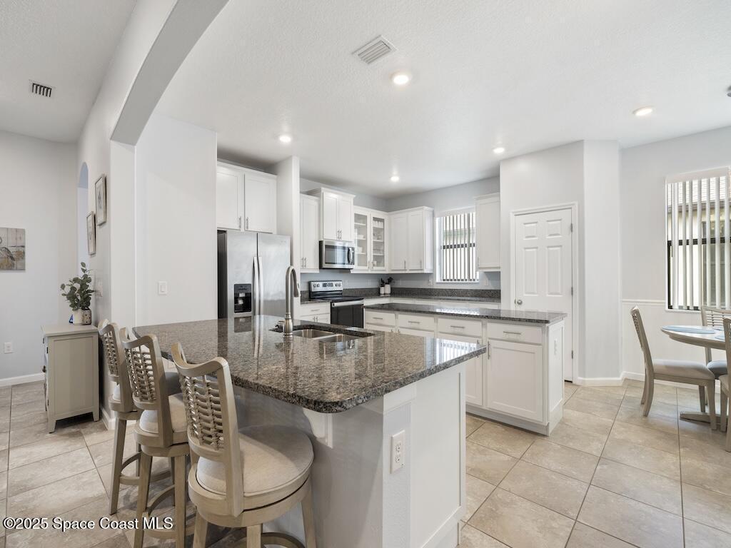 5614 1st Square, Vero Beach, FL 32968