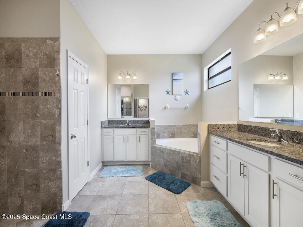 5614 1st Square, Vero Beach, FL 32968