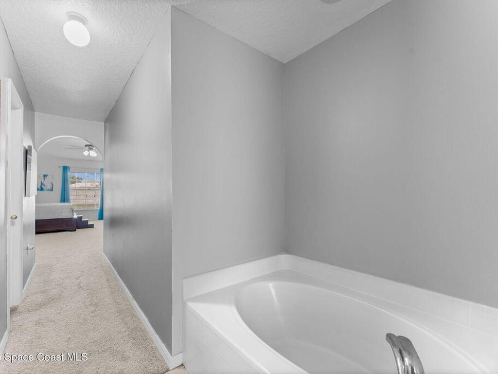 1995 Canopy Drive, Melbourne, FL 32935