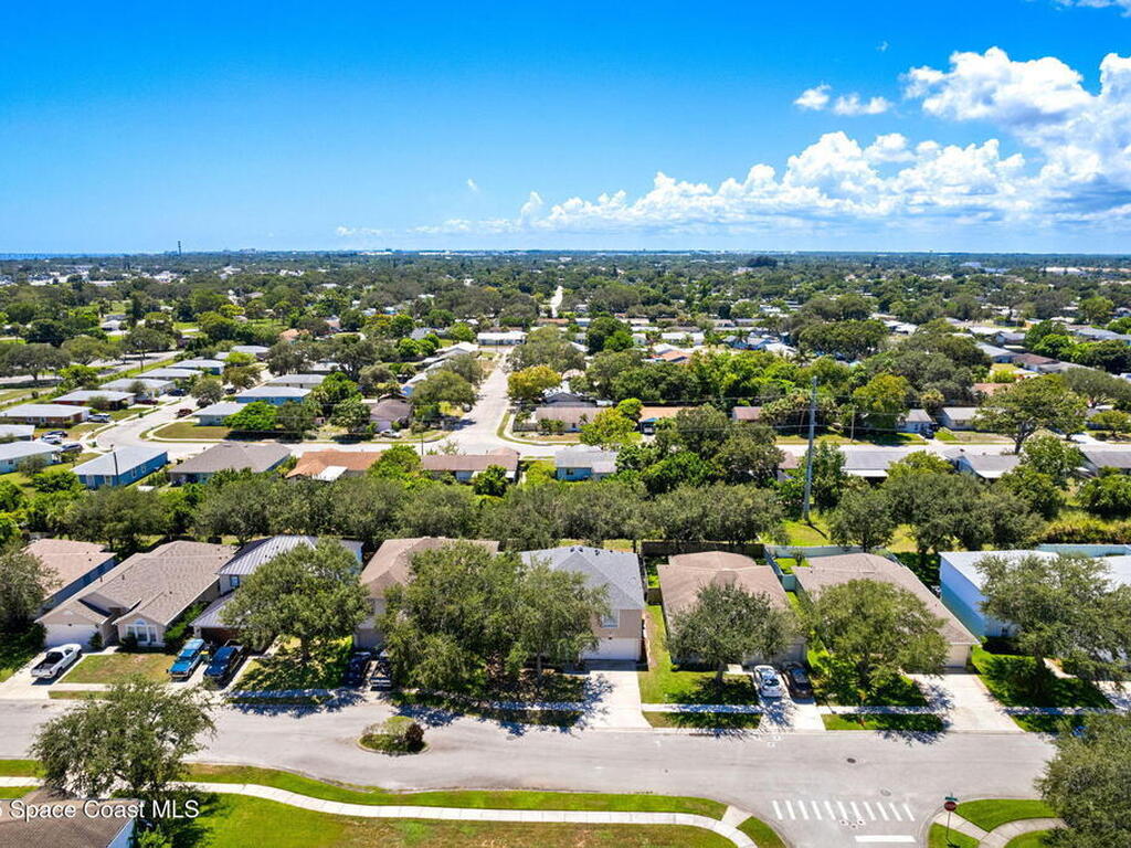 1995 Canopy Drive, Melbourne, FL 32935