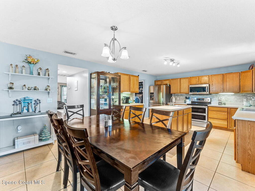 1995 Canopy Drive, Melbourne, FL 32935