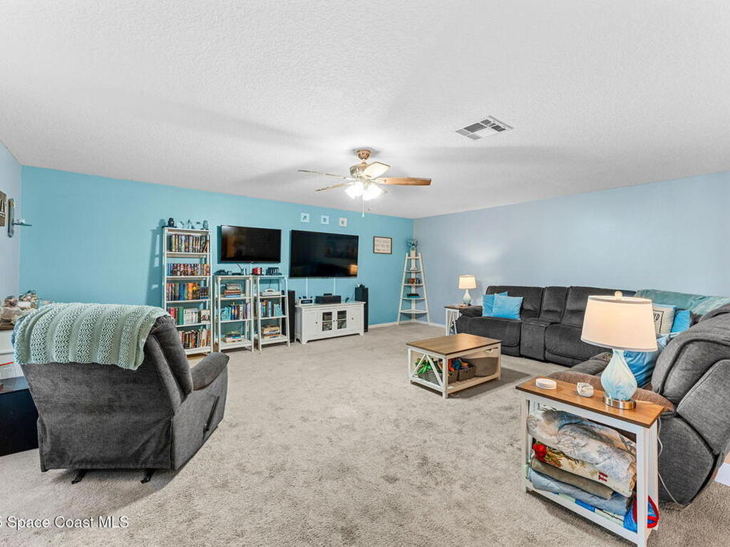 1995 Canopy Drive, Melbourne, FL 32935