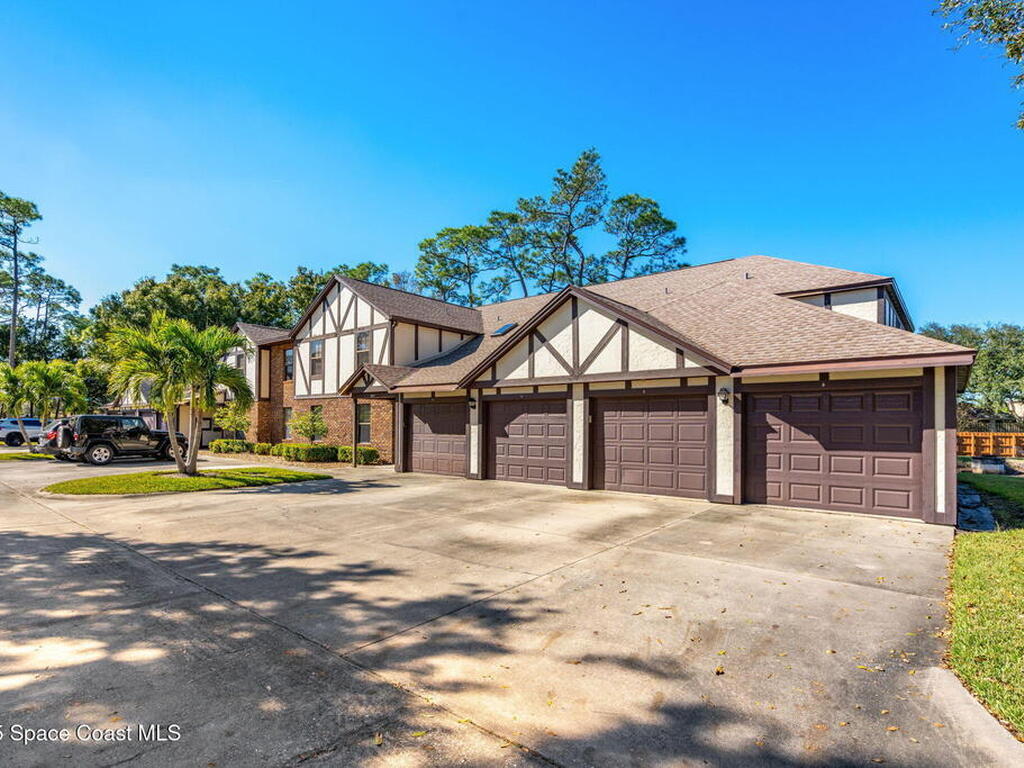 9017 Scarsdale Court, West Melbourne, FL 32904