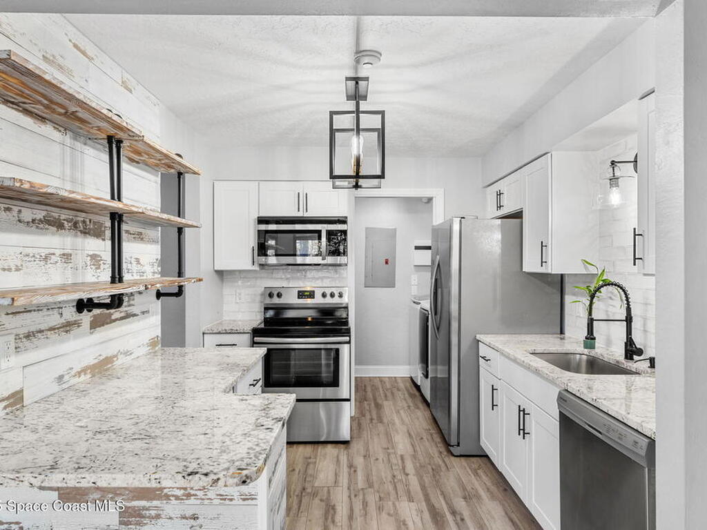 9017 Scarsdale Court, West Melbourne, FL 32904