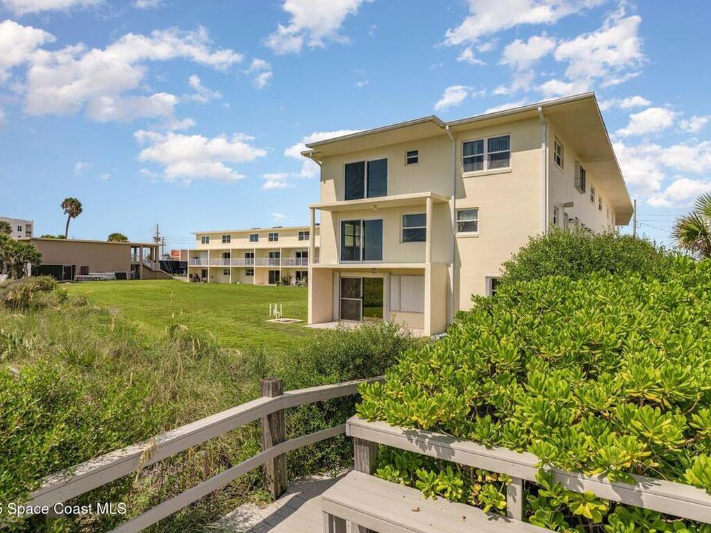 171 N Atlantic Avenue, Cocoa Beach, FL 32931