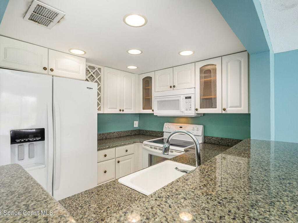 171 N Atlantic Avenue, Cocoa Beach, FL 32931