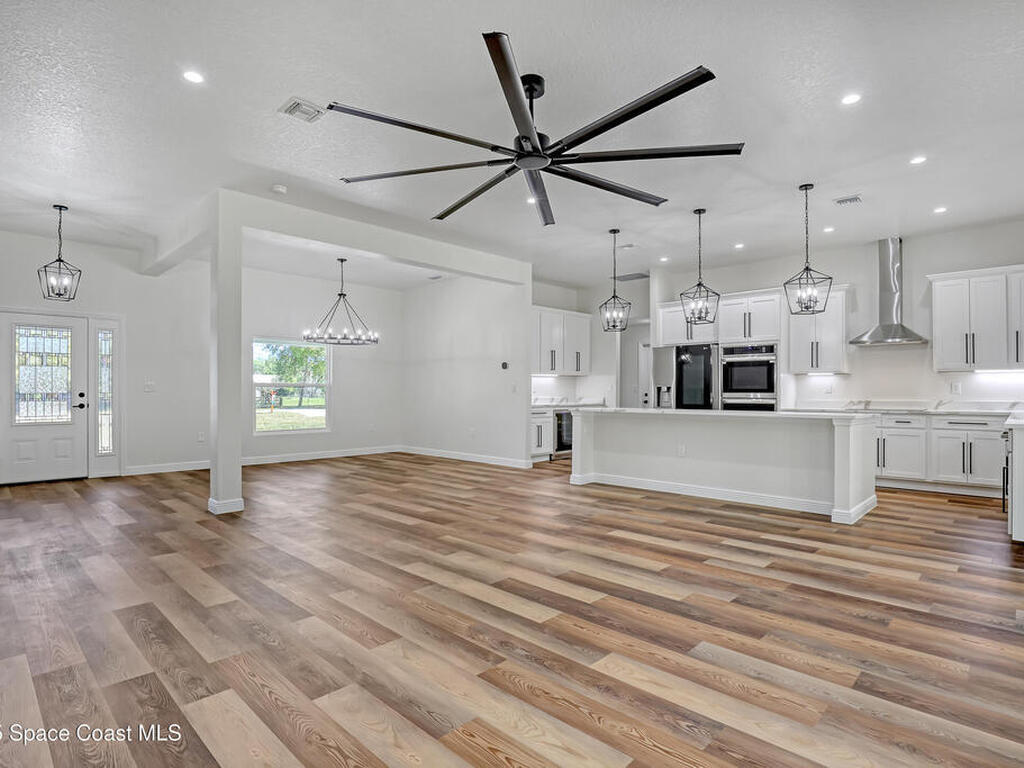 4065 Fawn Lake Boulevard, Mims, FL 32754