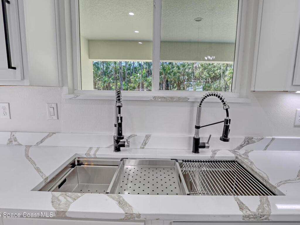 4065 Fawn Lake Boulevard, Mims, FL 32754