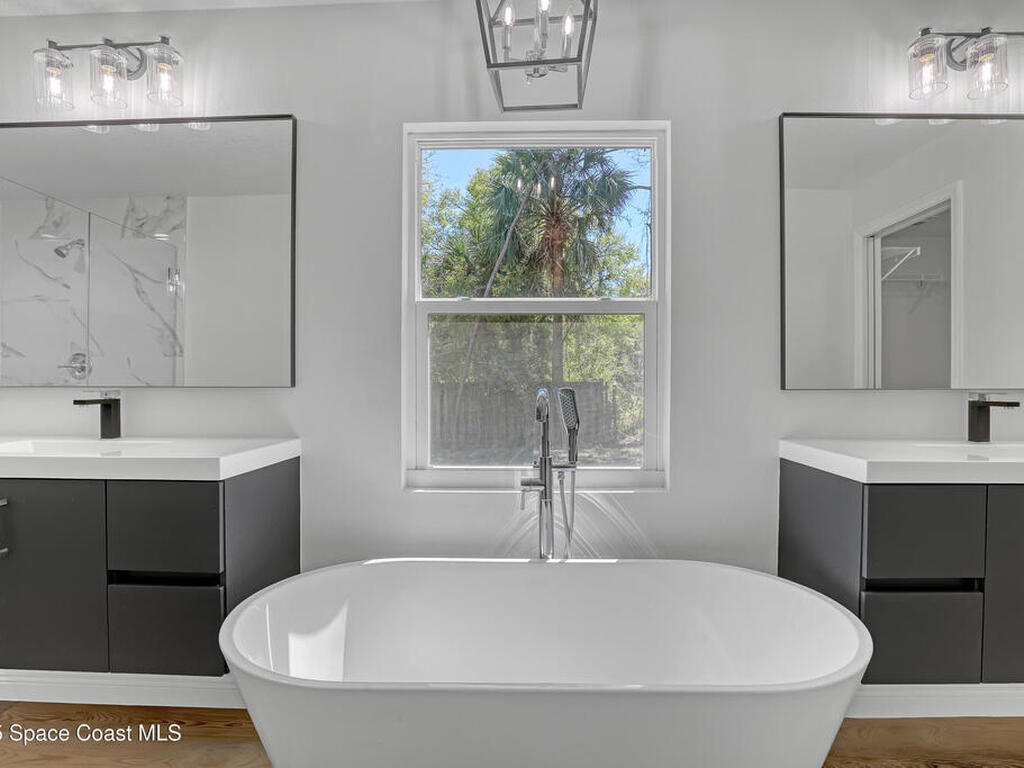 4065 Fawn Lake Boulevard, Mims, FL 32754