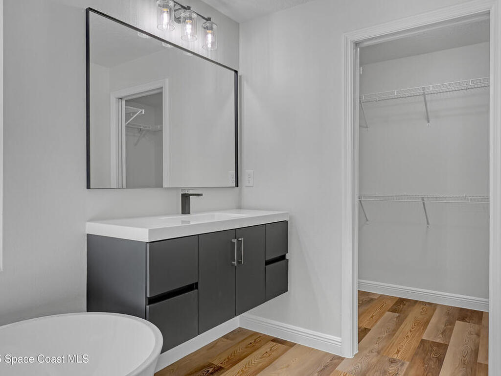 4065 Fawn Lake Boulevard, Mims, FL 32754