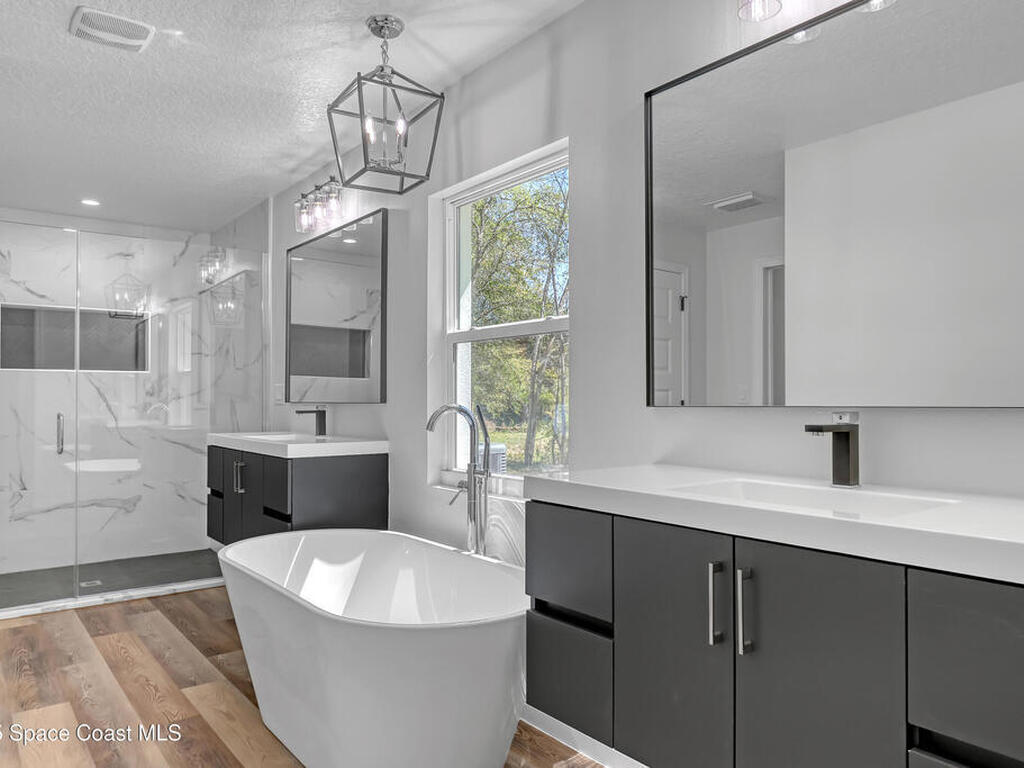 4065 Fawn Lake Boulevard, Mims, FL 32754