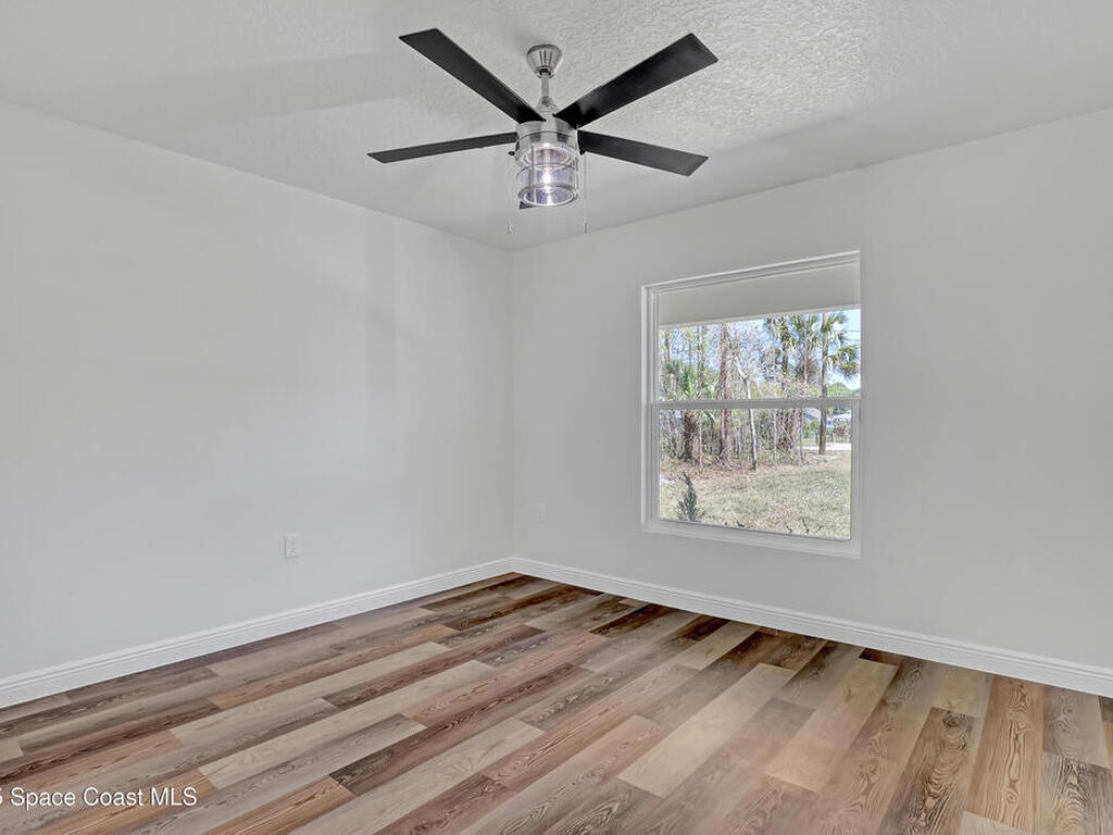 4065 Fawn Lake Boulevard, Mims, FL 32754