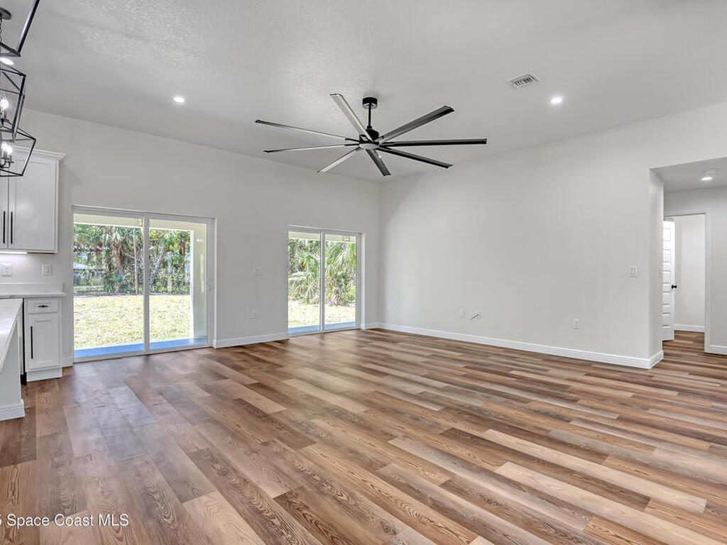 4065 Fawn Lake Boulevard, Mims, FL 32754