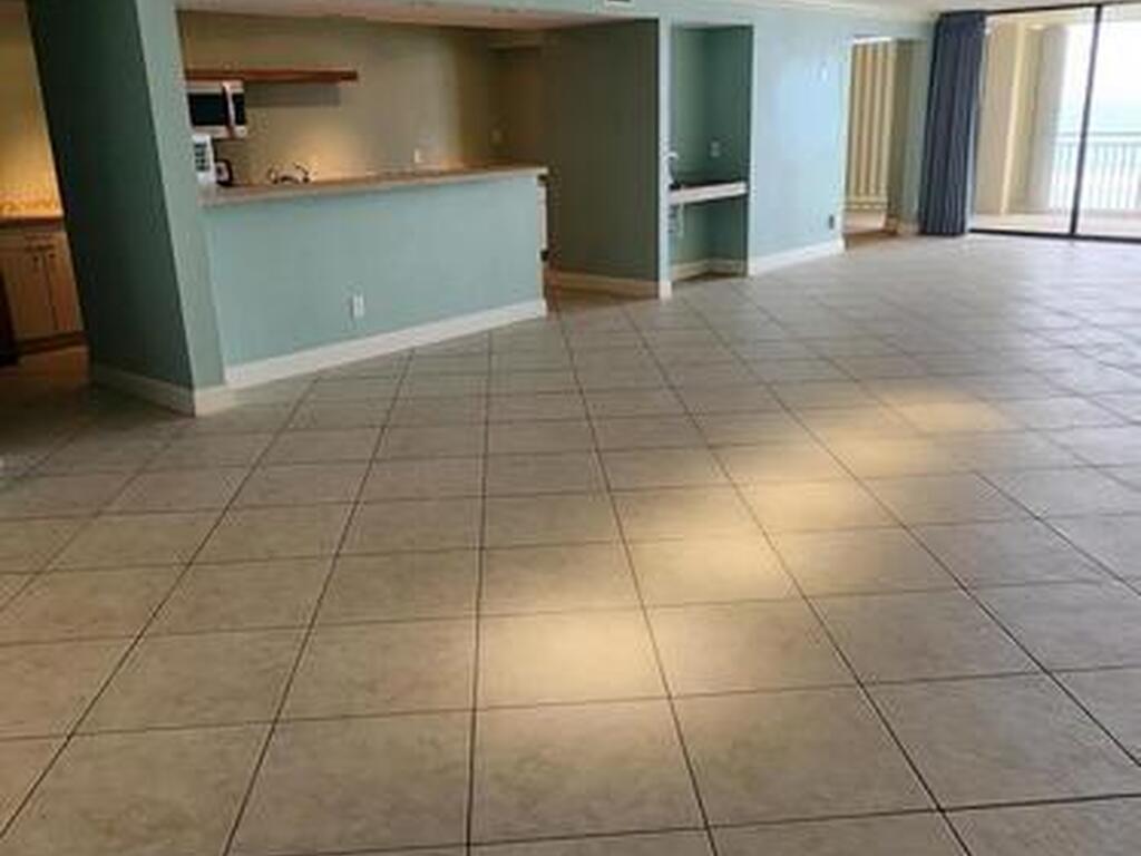 3223 S Atlantic Avenue, Cocoa Beach, FL 32931