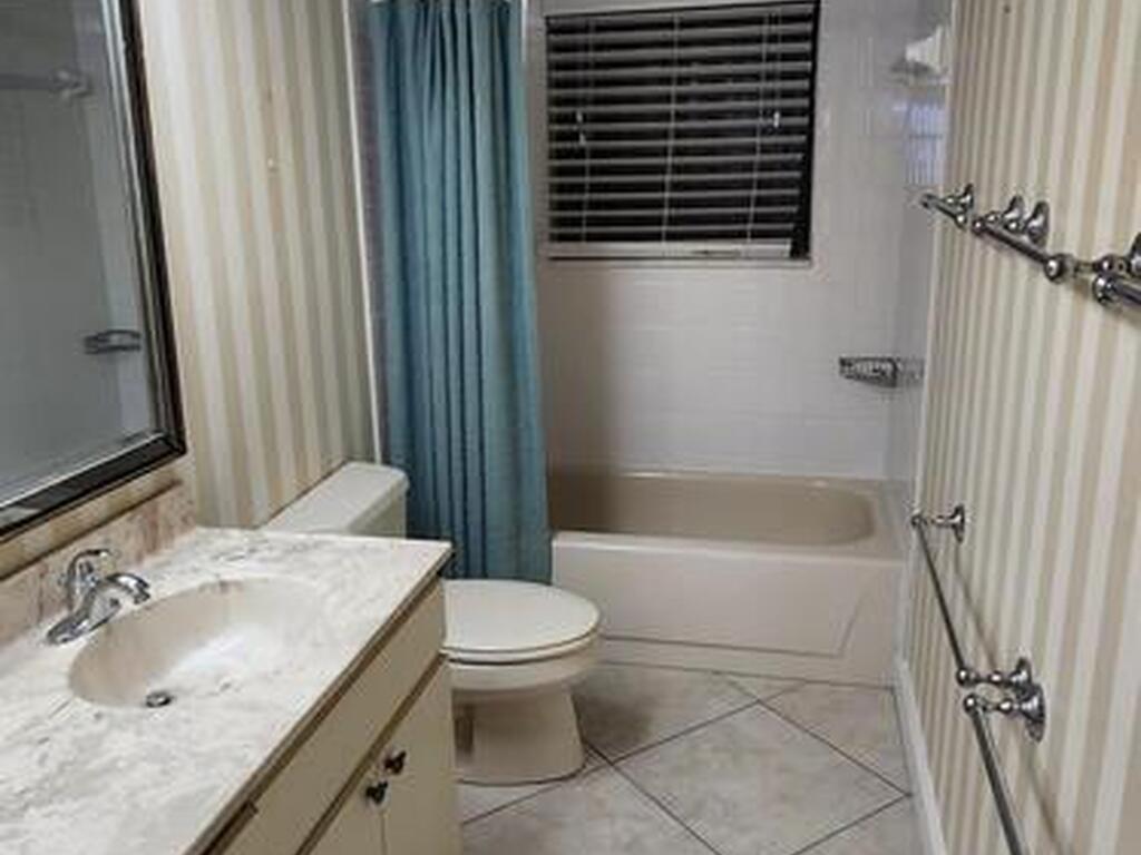 3223 S Atlantic Avenue, Cocoa Beach, FL 32931