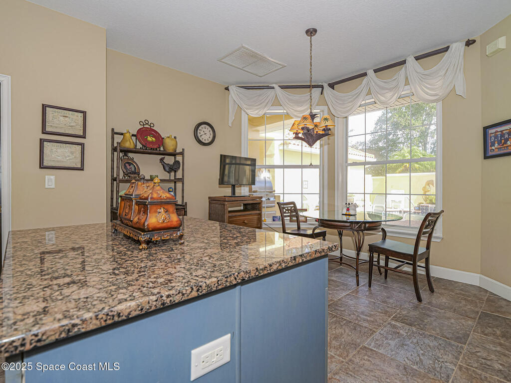 5837 Pine Ridge Circle, Vero Beach, FL 32967
