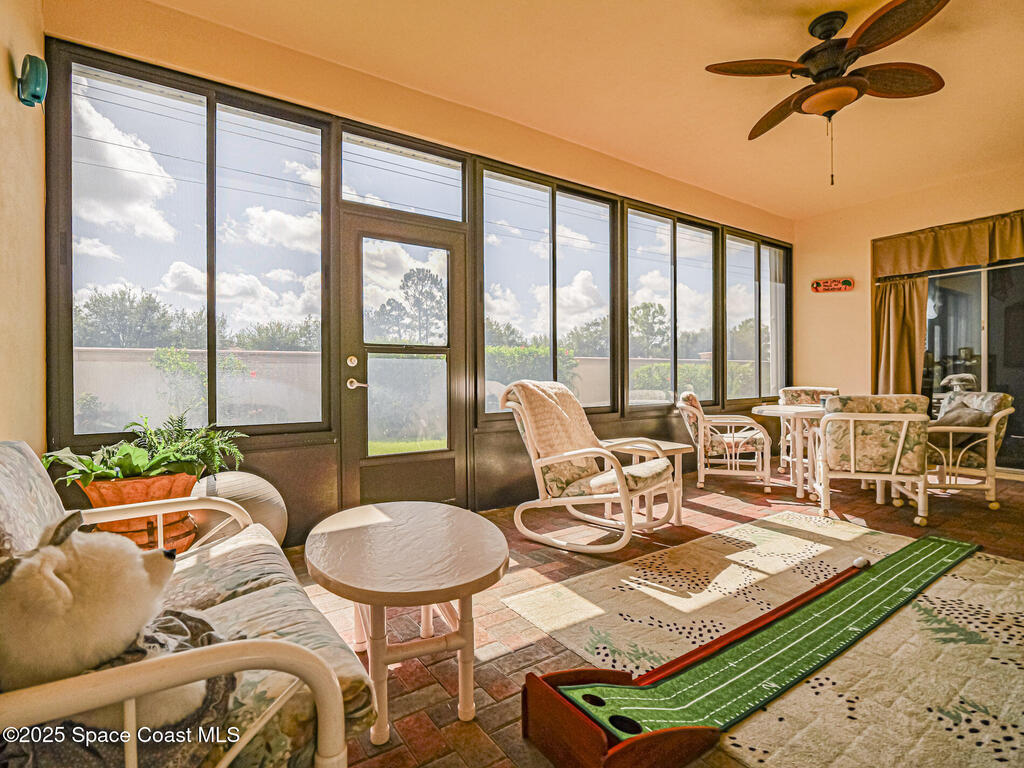 5837 Pine Ridge Circle, Vero Beach, FL 32967