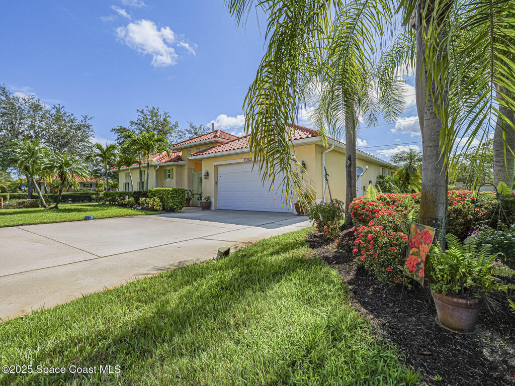 5837 Pine Ridge Circle, Vero Beach, FL 32967