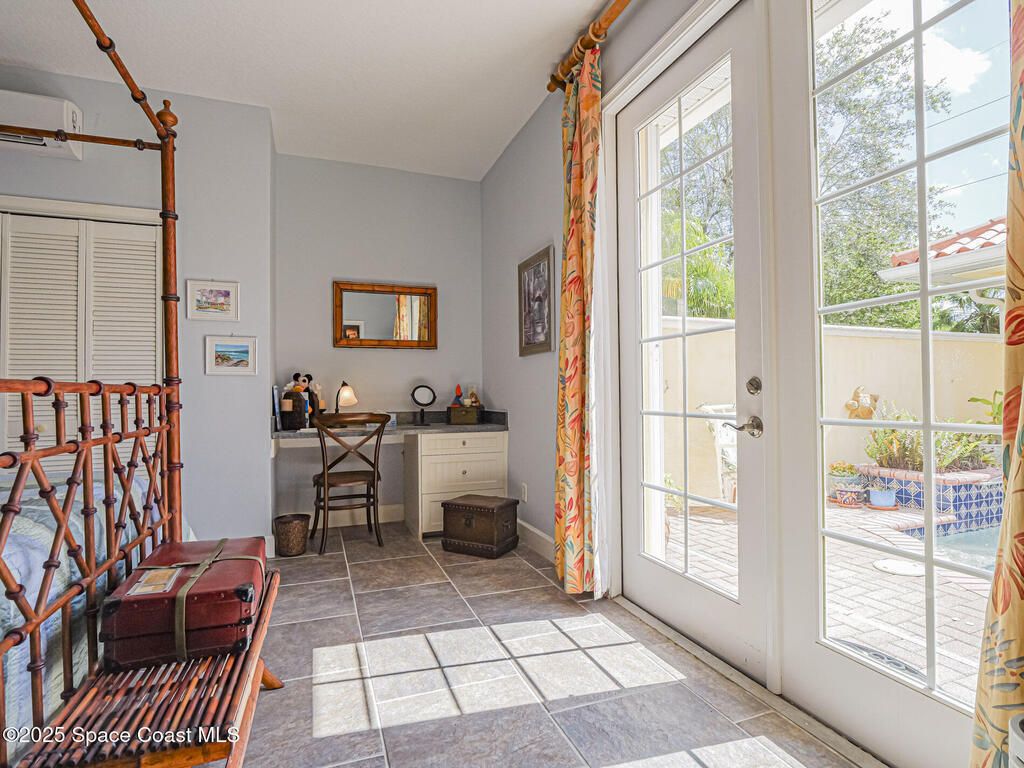 5837 Pine Ridge Circle, Vero Beach, FL 32967