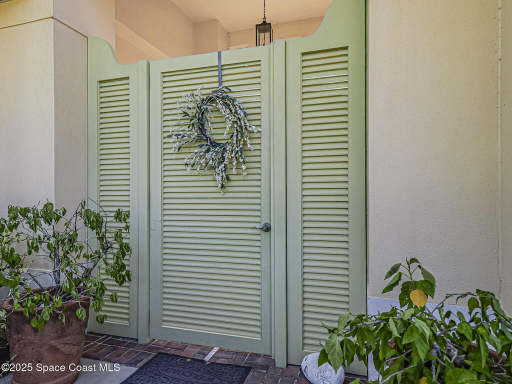 5837 Pine Ridge Circle, Vero Beach, FL 32967