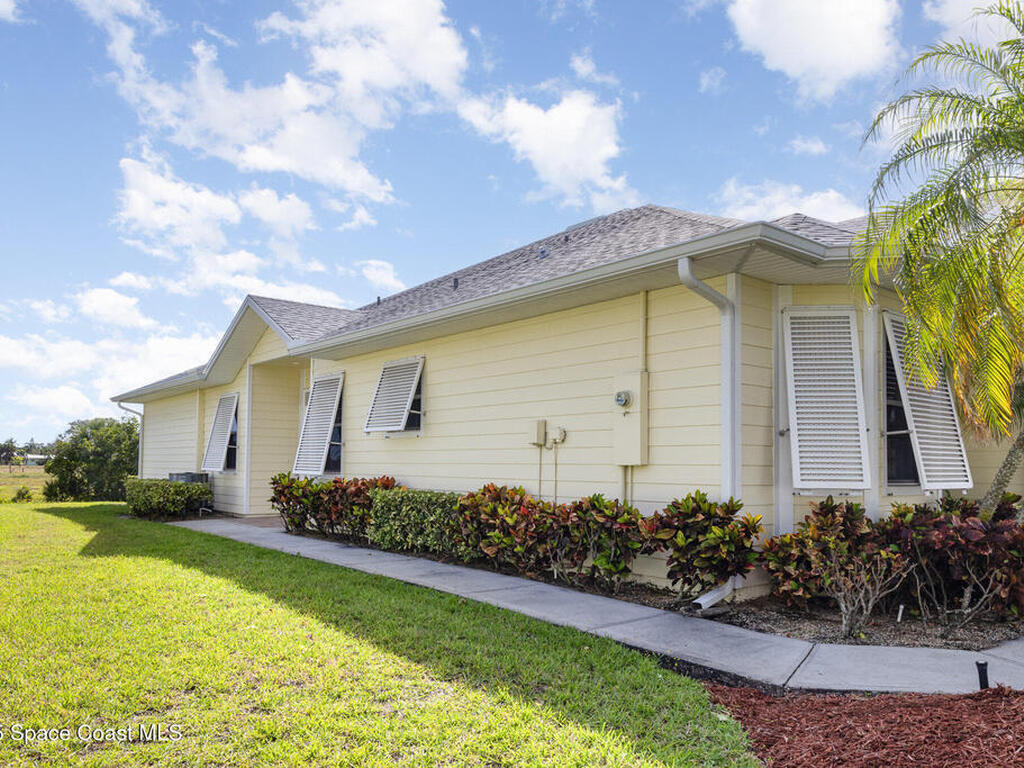 1076 Eleuthera Drive, Palm Bay, FL 32905