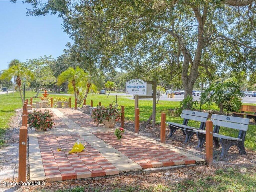 915 Hyacinth Circle, Barefoot Bay, FL 32976