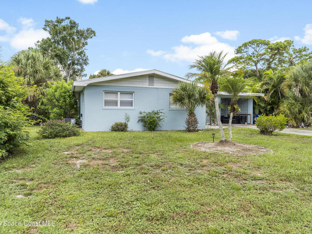 1655 41st Avenue, Vero Beach, FL 32960