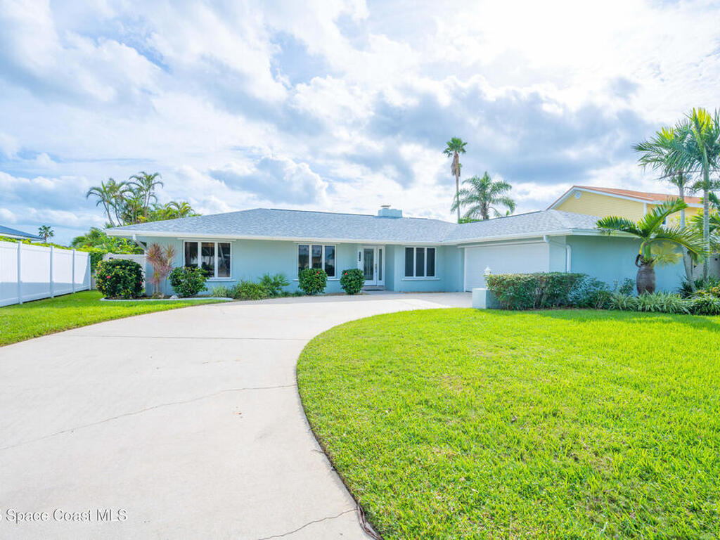 6 Country Club Road, Cocoa Beach, FL 32931
