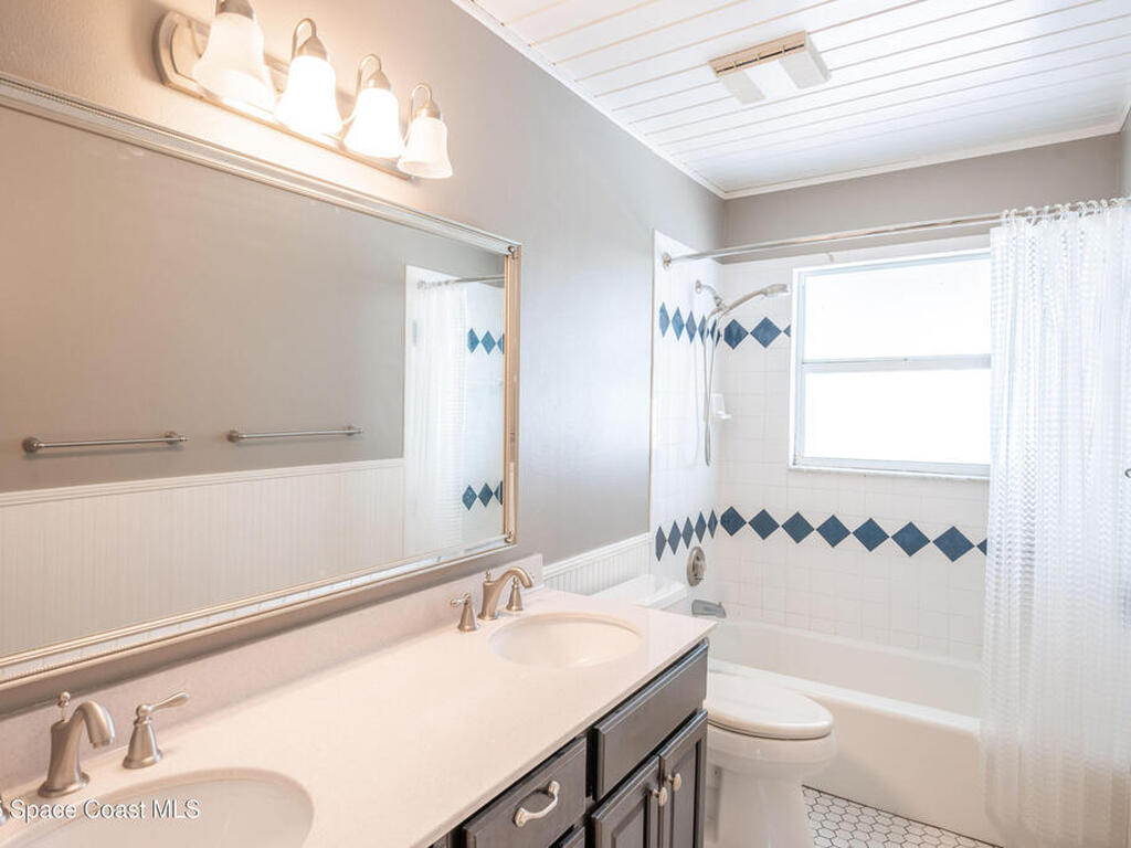 6 Country Club Road, Cocoa Beach, FL 32931